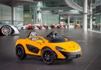 Bērna sapņu auto – elektriskais McLaren P1 Spider