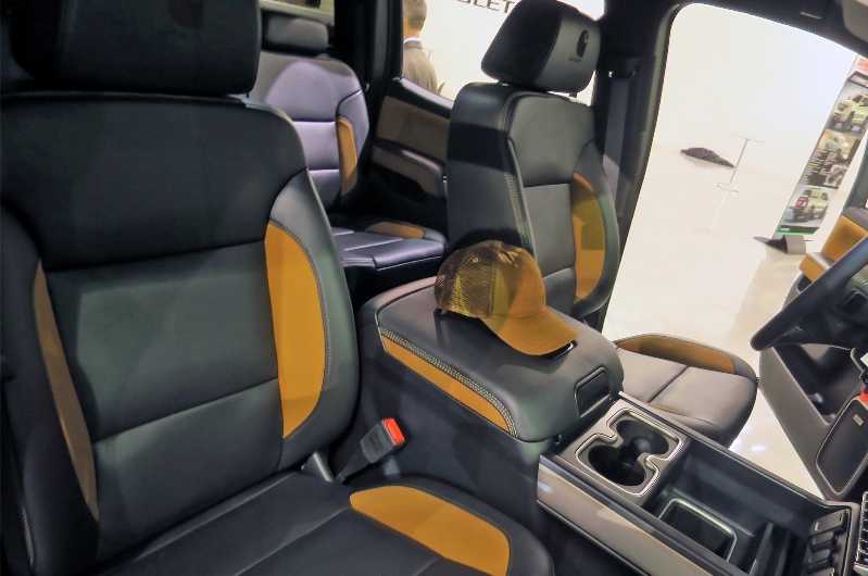 chevrolet-silverado-hd-carhartt-concept-interior-view