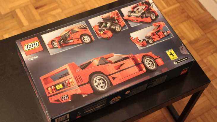 Lego Ferrari F40 modelis