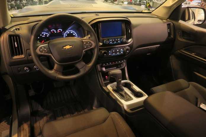 chevrolet-colorado-zh2-hydrogen-fuel-cell-prototype-interior