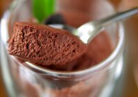 Gaisīgs šokolādes – biezpiena muss, kas nekaitēs tavai figūrai