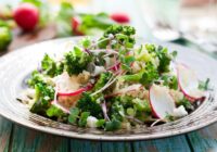 Kā pagatavot garšīgus salātus no brokoļiem